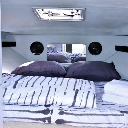Luxury Boat Karamba I Bateau-hôtel *